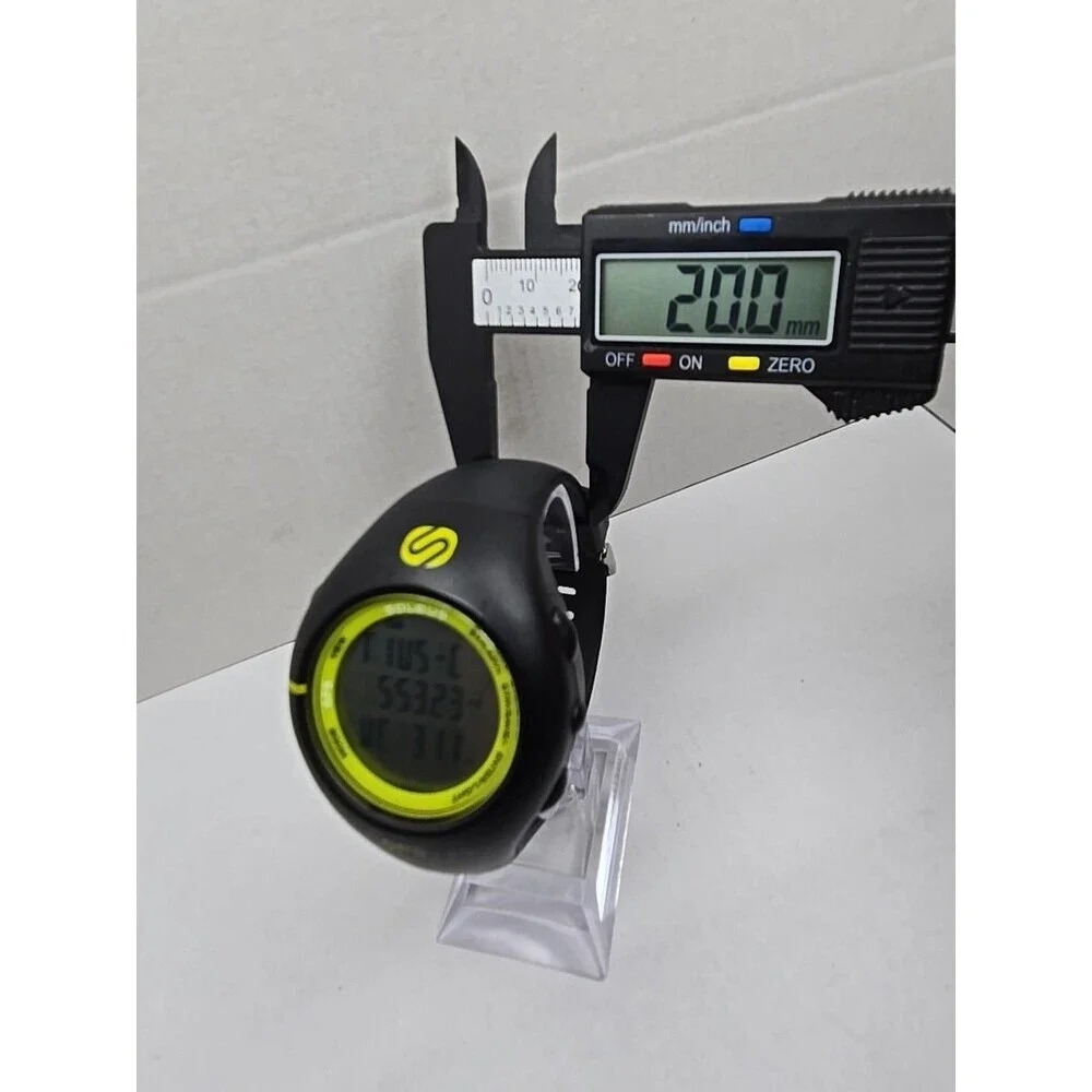 Soleus SG100 J13 GPS Running Watch Digital Fitness Stopwatch Backlight Black